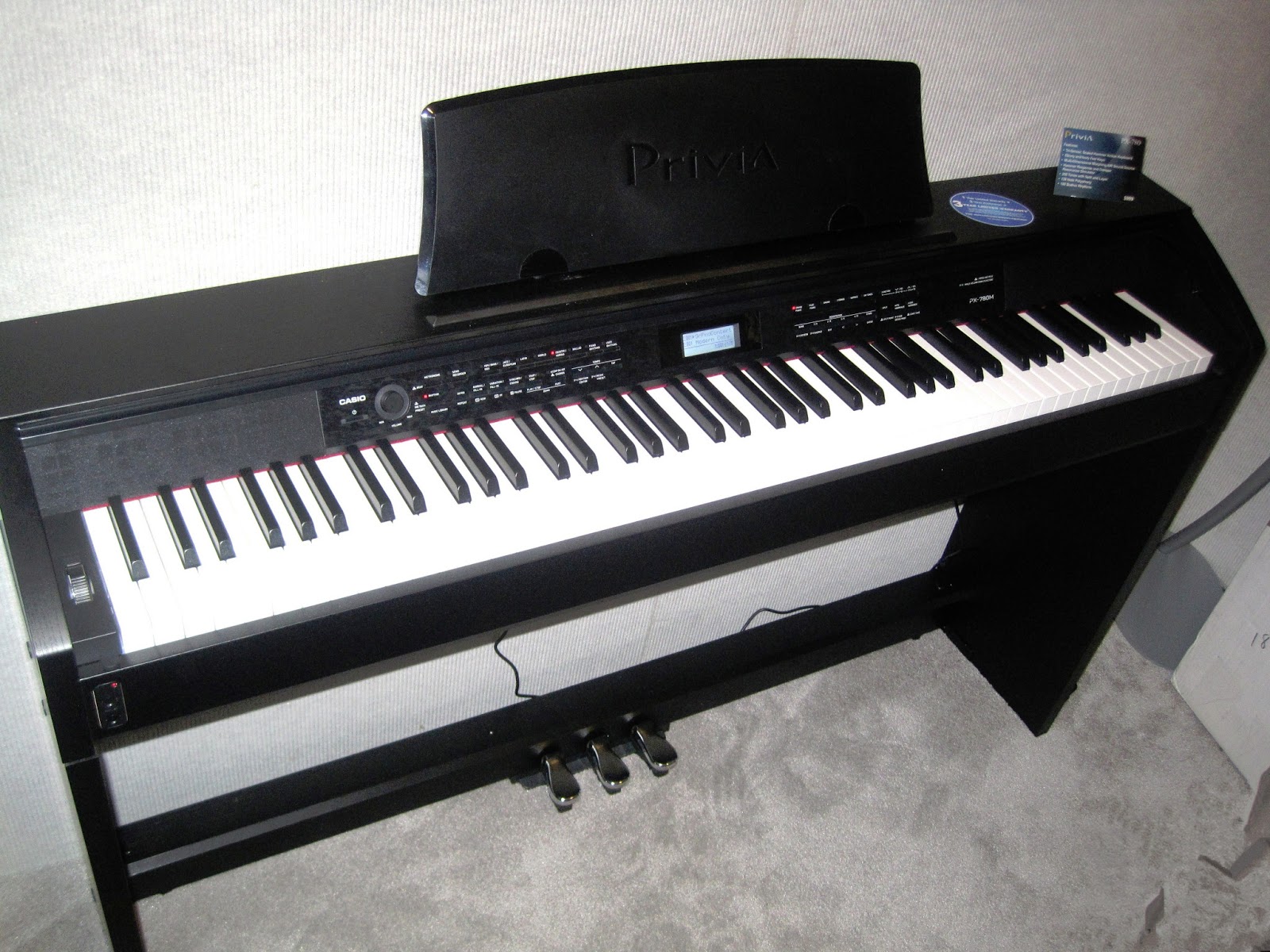 REVIEW - Yamaha CVP 501, 503, 505, 509 digital pianos